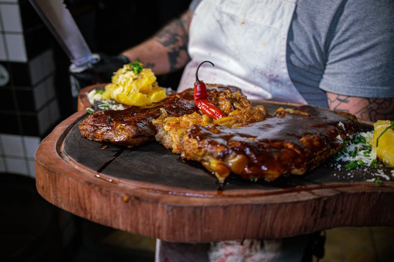 4 rivers two meat combo platter with sides